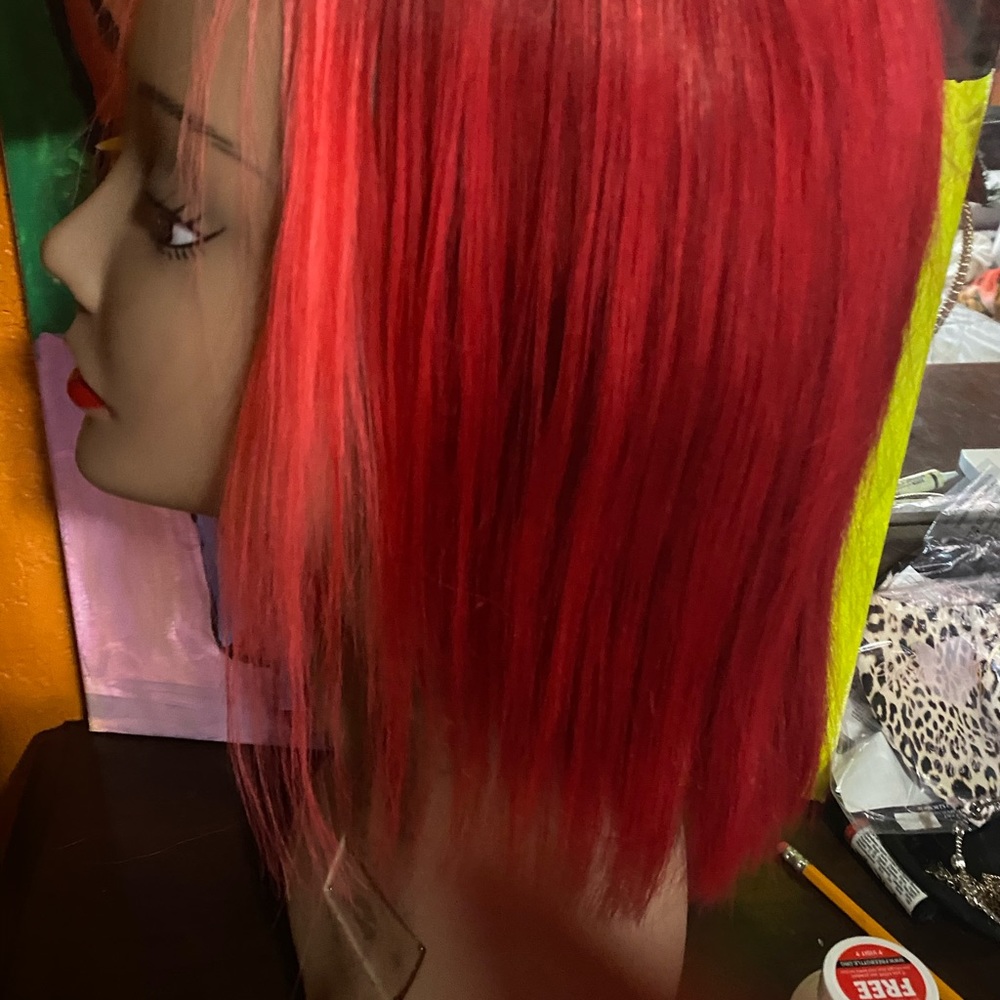 Red pink bob - Picture 3 of 5